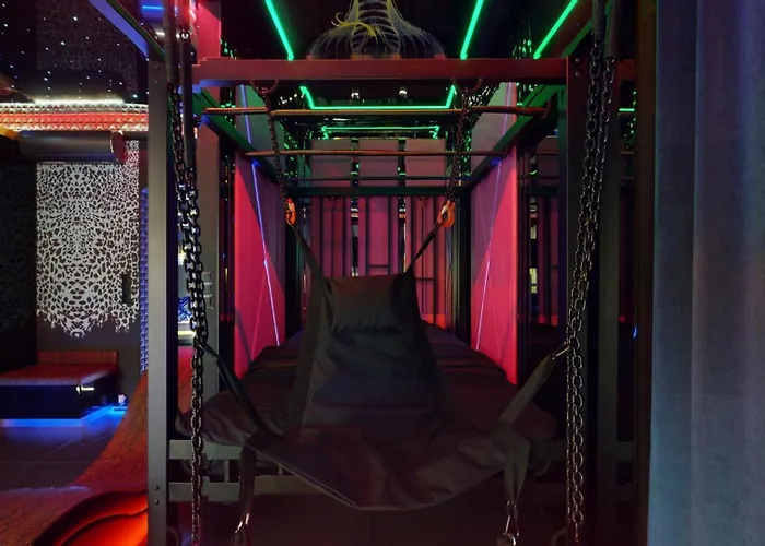 No Limits House - Apartament Bdsm Glamour